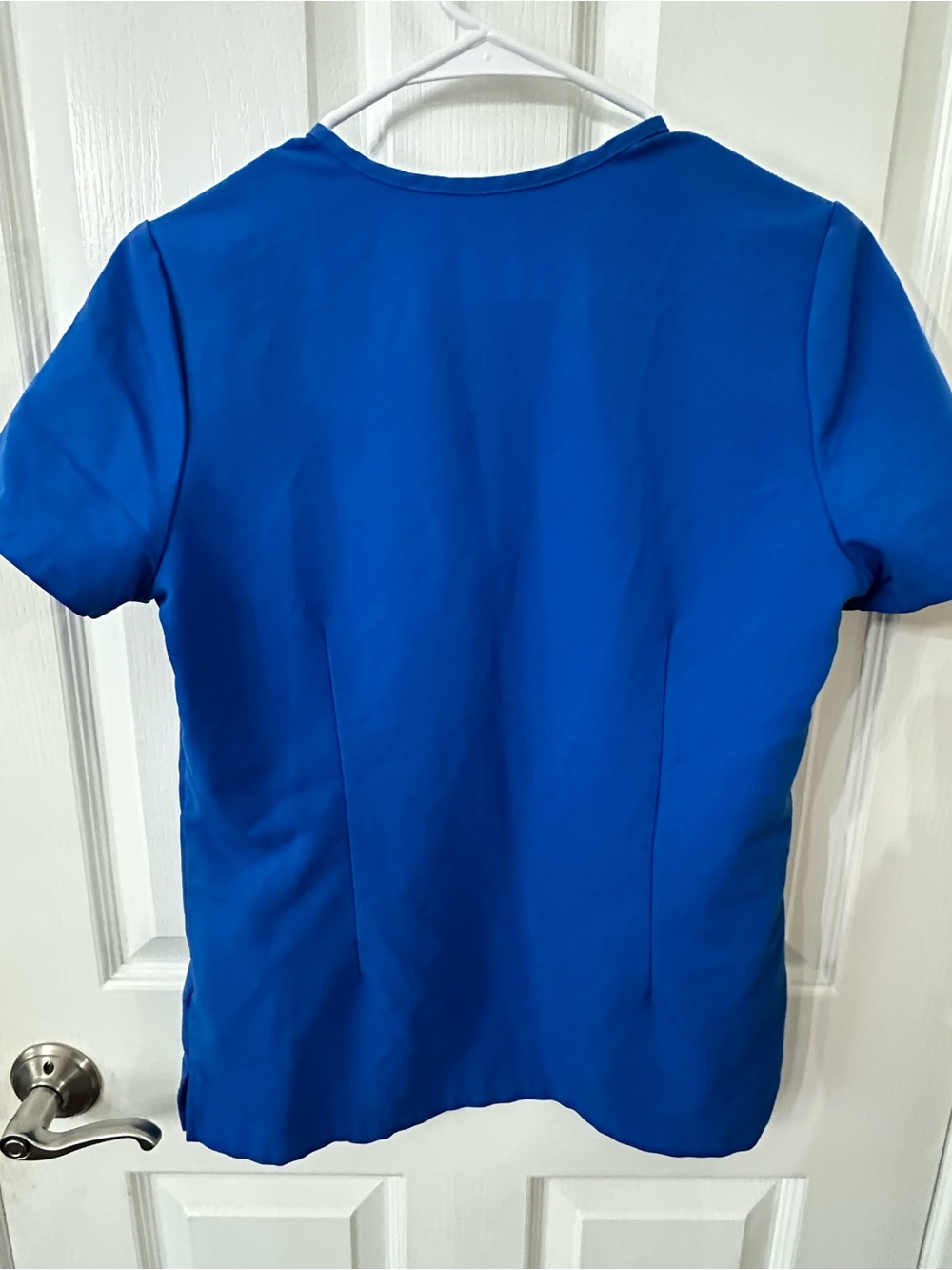 FIGS Women's Catarina One-Pocket Scrub Top Royal Blue, size XS - Picture 4 of 5